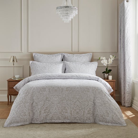 Dorma Winchester Bedspread, product image 9
