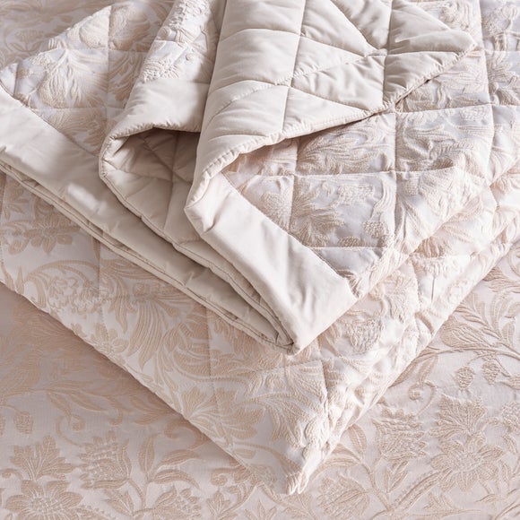 Dorma Winchester Bedspread, product image 4