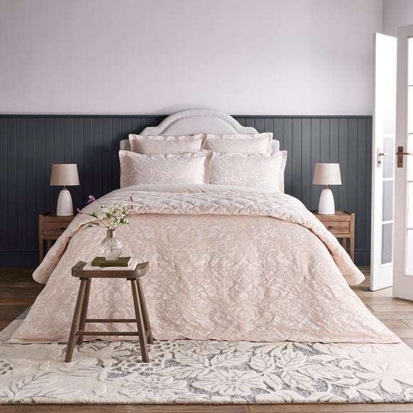 Dorma Winchester Bedspread, product image 5
