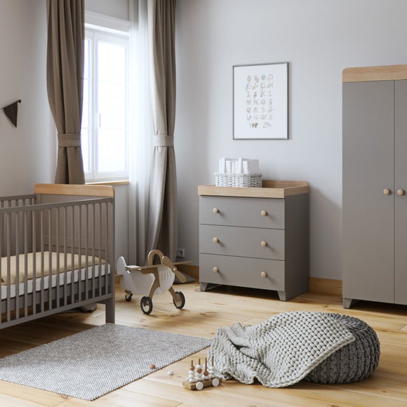 Little Acorns Classic Oak Effect Cot Bed, product image 5