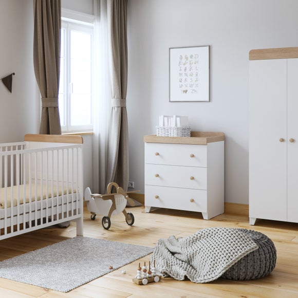 Little Acorns Classic Oak Effect Cot Bed, product image 11