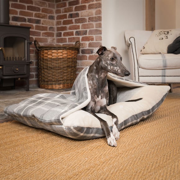 Lords and Labradors Balmoral Tweed Sleepy Burrow Dog Bed, product image 22