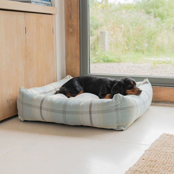 Lords and Labradors Balmoral Box Dog Bed, product image 1