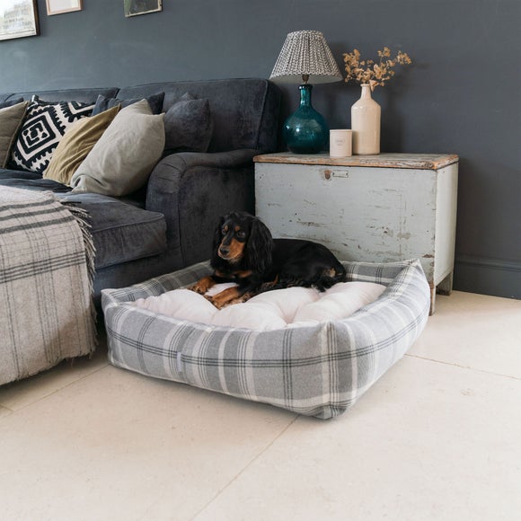 Lords and Labradors Balmoral Box Dog Bed, product image 4