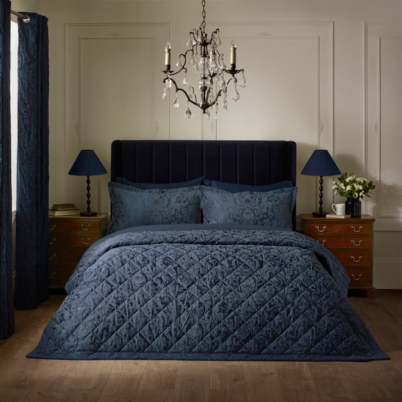 Dorma Winchester Bedspread, product image 1